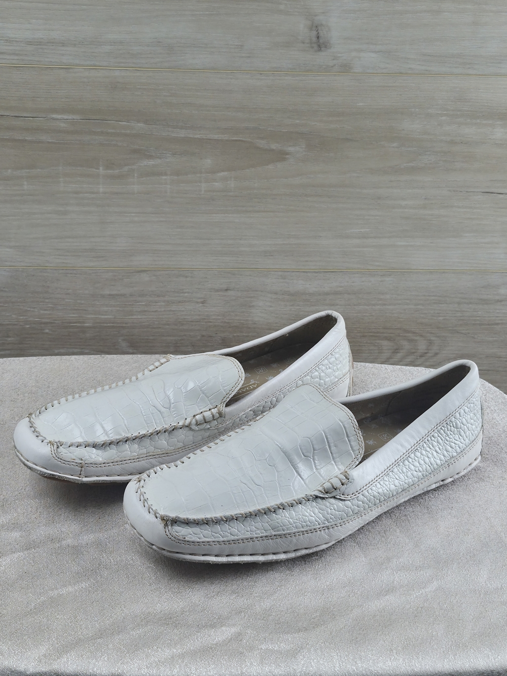 Stacy Adams White Croc Print Leather Driving Loafers Men's Size 9.5 M Slip On